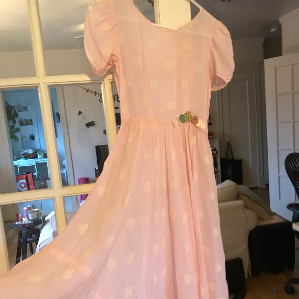 **Price firm** Beautiful 1930s sheer pink dress